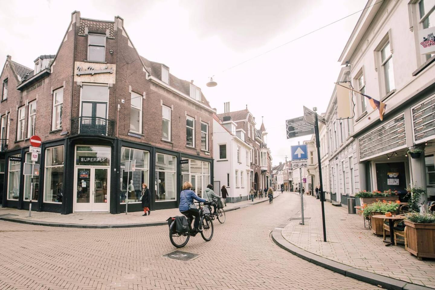 Stadsvilla Luxurious 3 room loft met airco Willem 2 Tilbourg Extérieur photo